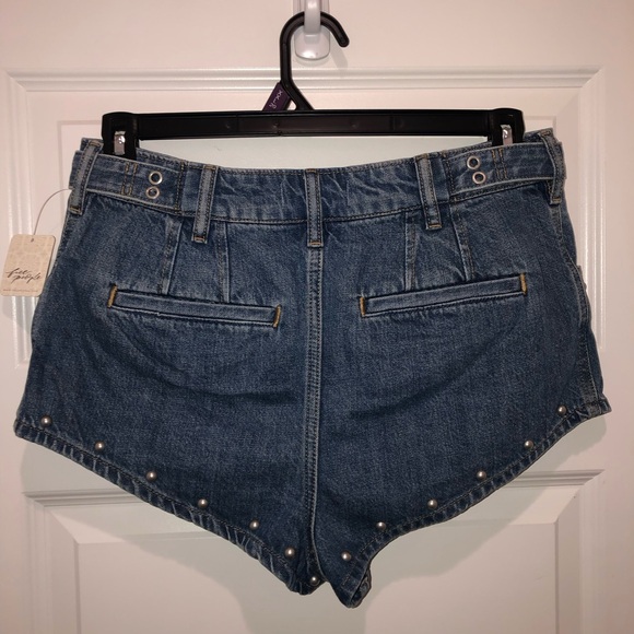 New We The Free by Free People The Cool Kid Denim Micro Studded Shorts sz 31 - Picture 6 of 6